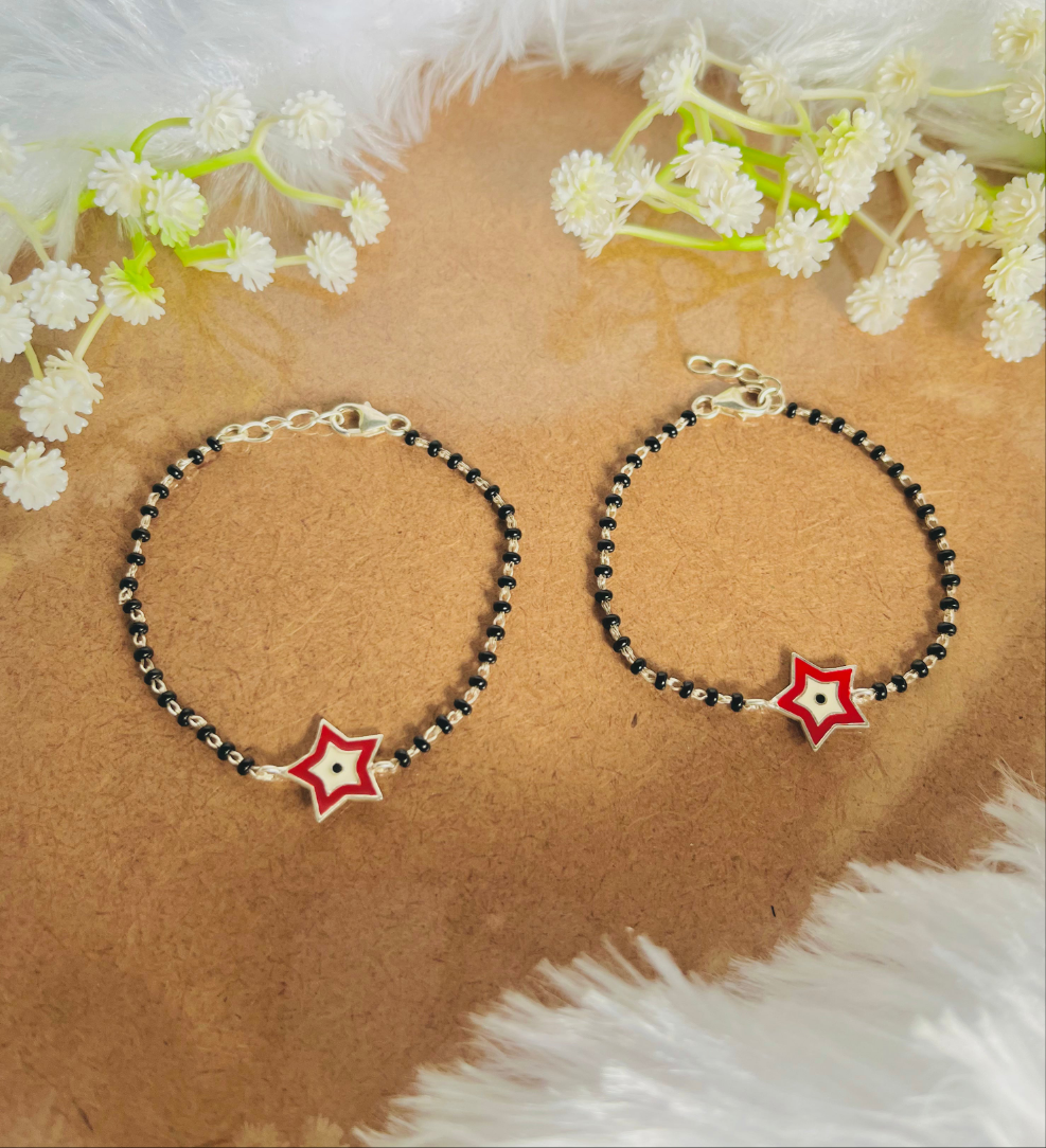 Twinkling Star Bracelet – 925 Silver & Black Beads