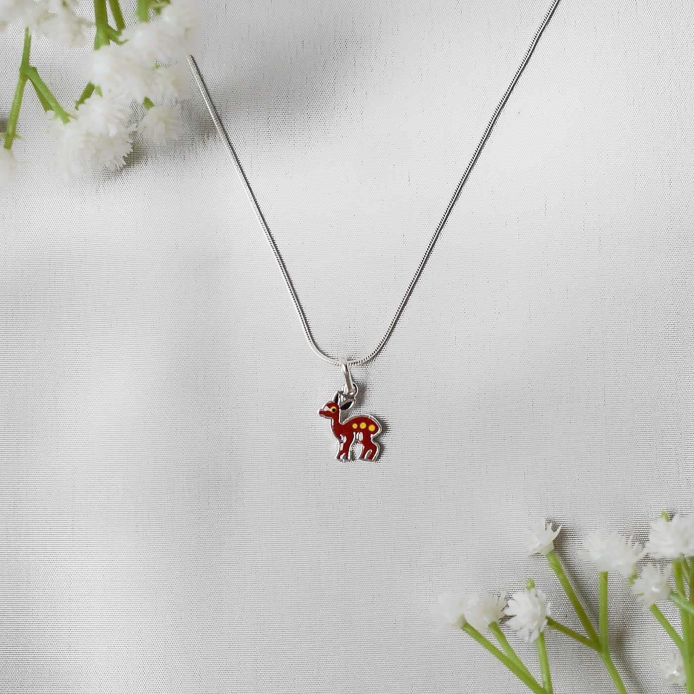 Adorable Silver Deer Pendant – A Special Gift for Kids
