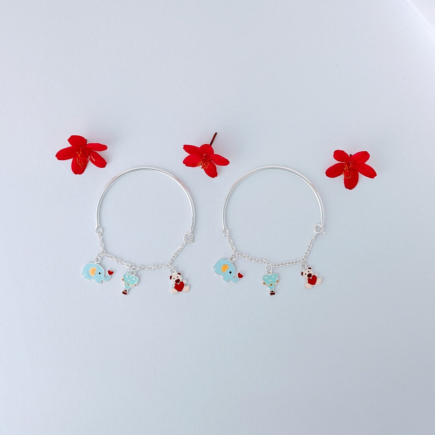 Playful Animal Charms Bangles – Perfect Kids’ Jewelry (Pair)