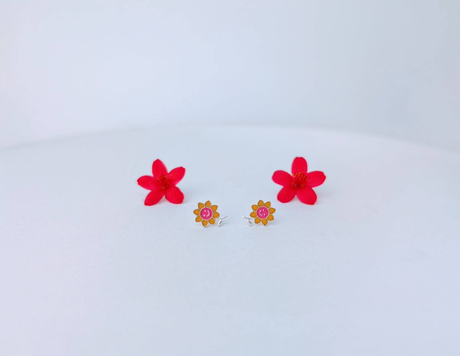 Smiling Flower Silver Earings -  Pure 925 Silver