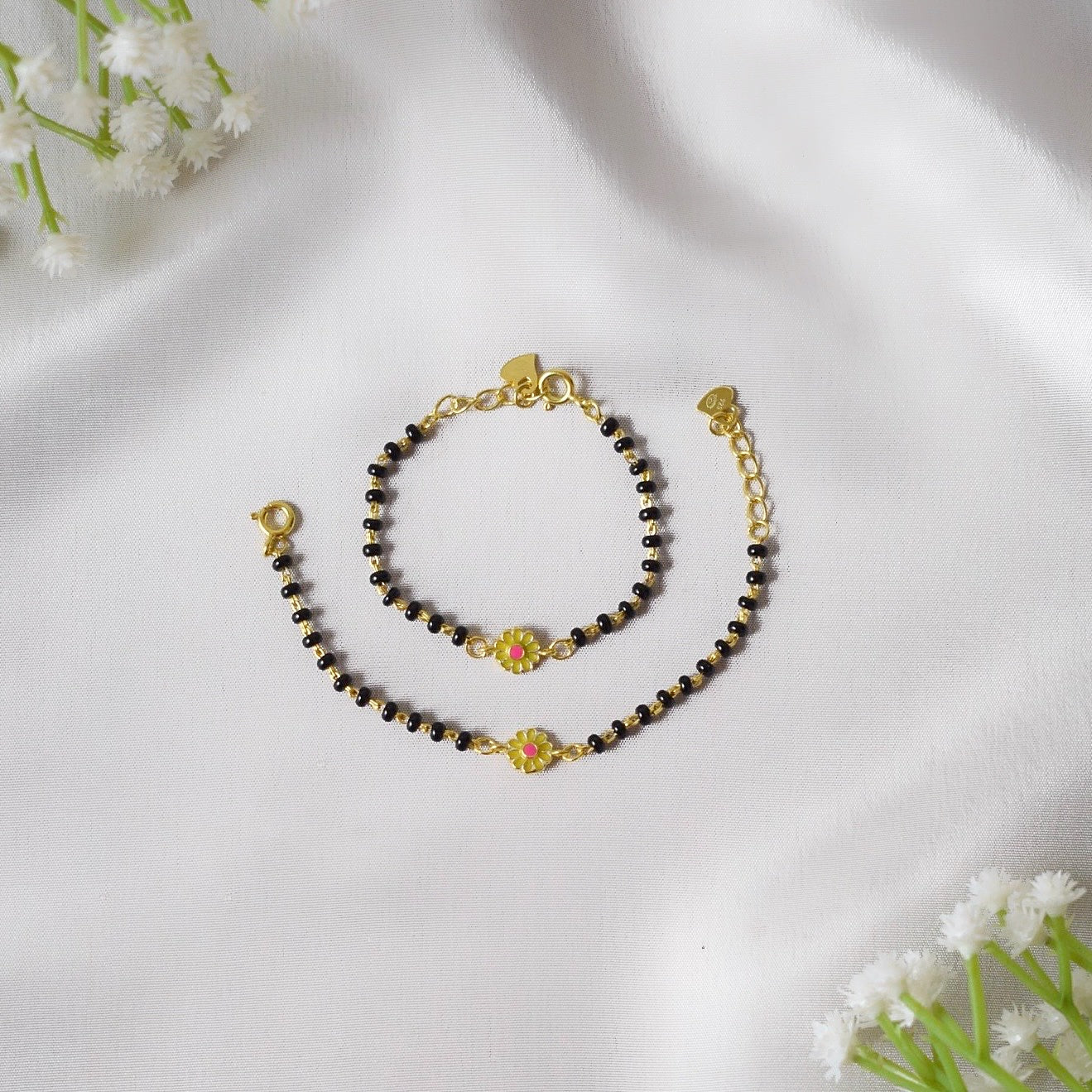 Dainty Floral Nazariya – Black Beads & Pure Silver